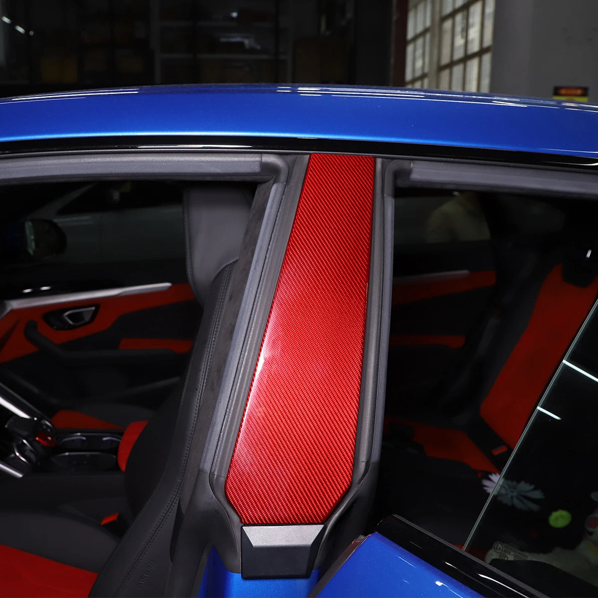 Lamborghini Urus – Pillar Cover