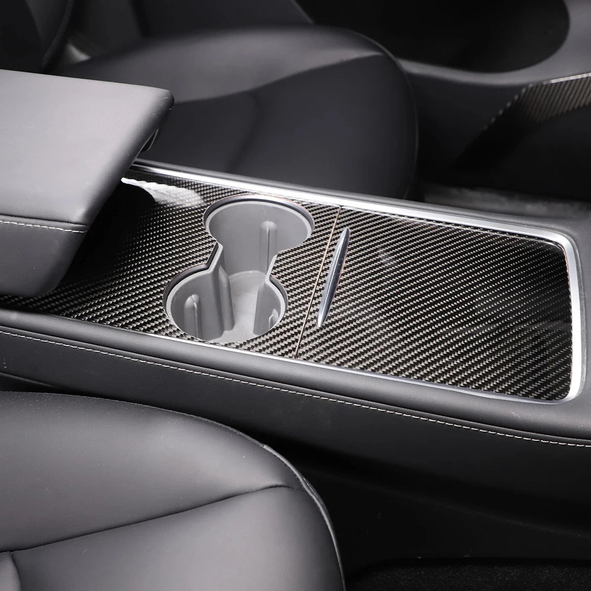 Tesla Model 3 – Center Console
