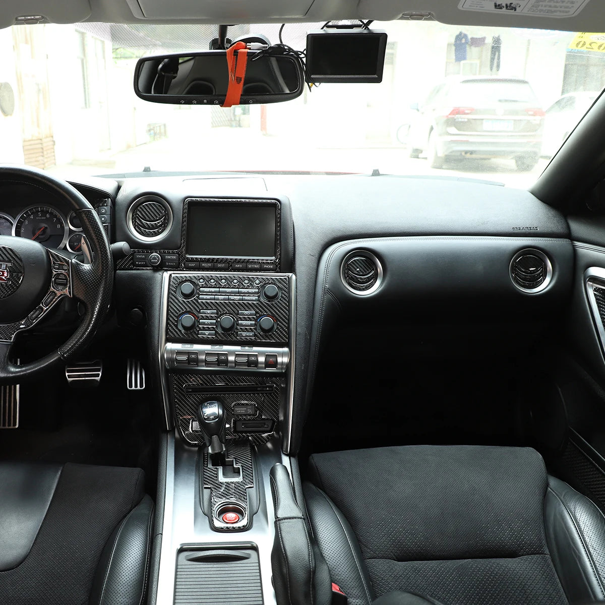 Nissan GTR – Steering Wheel