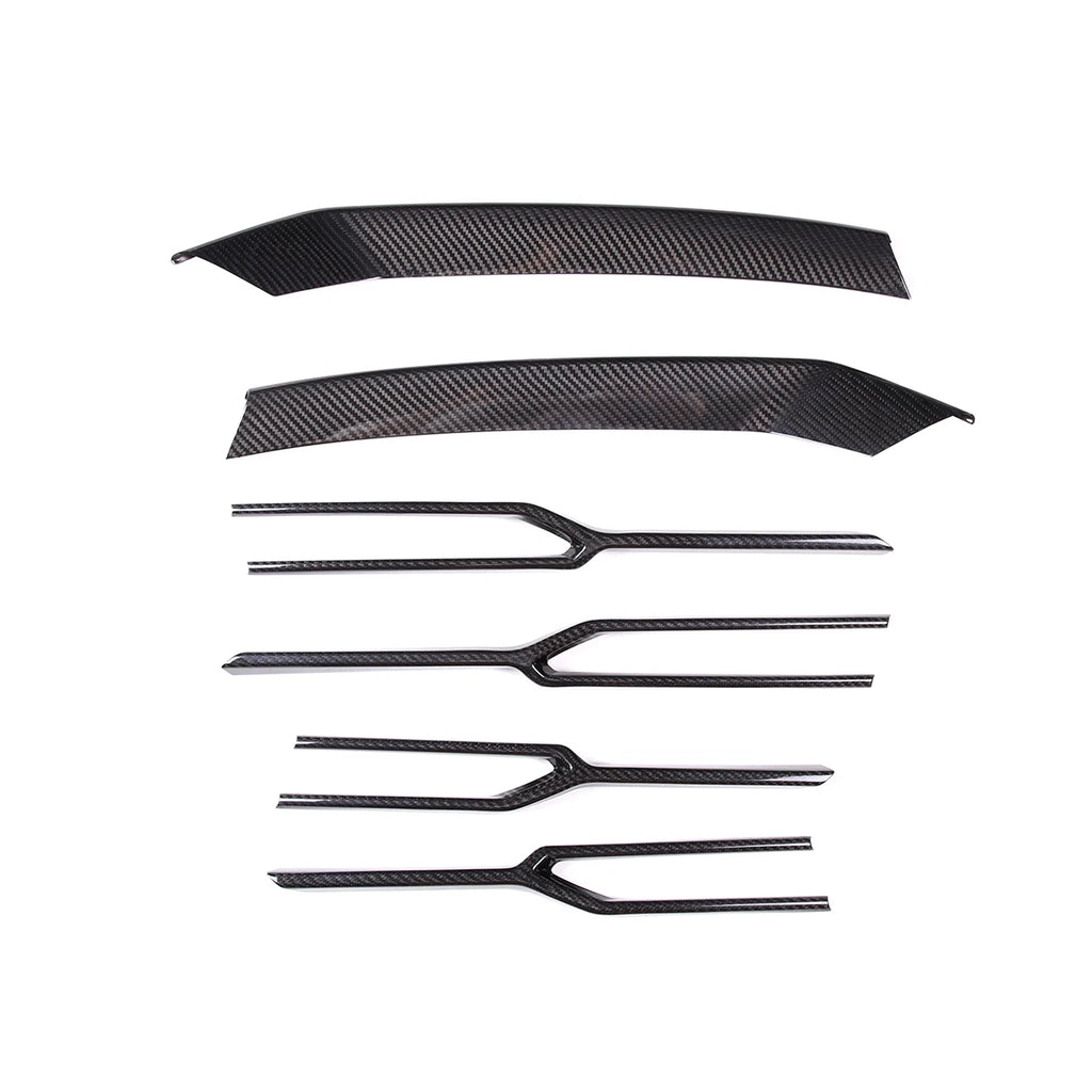 Lamborghini Urus – Front Grille Cover