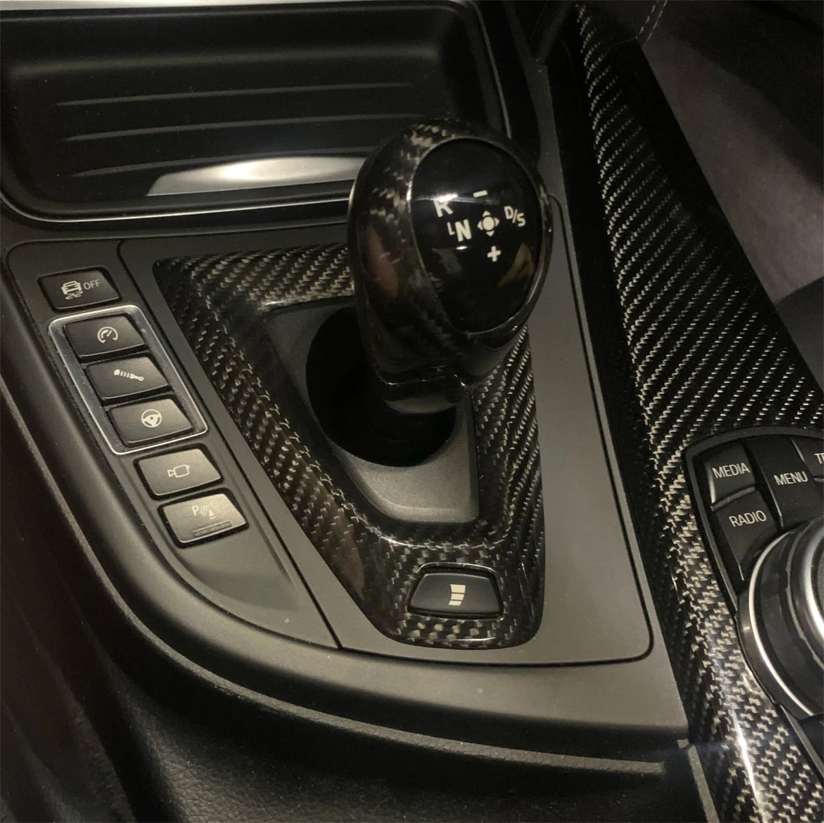 BMW M3 F80 – Gear Shift Knob
