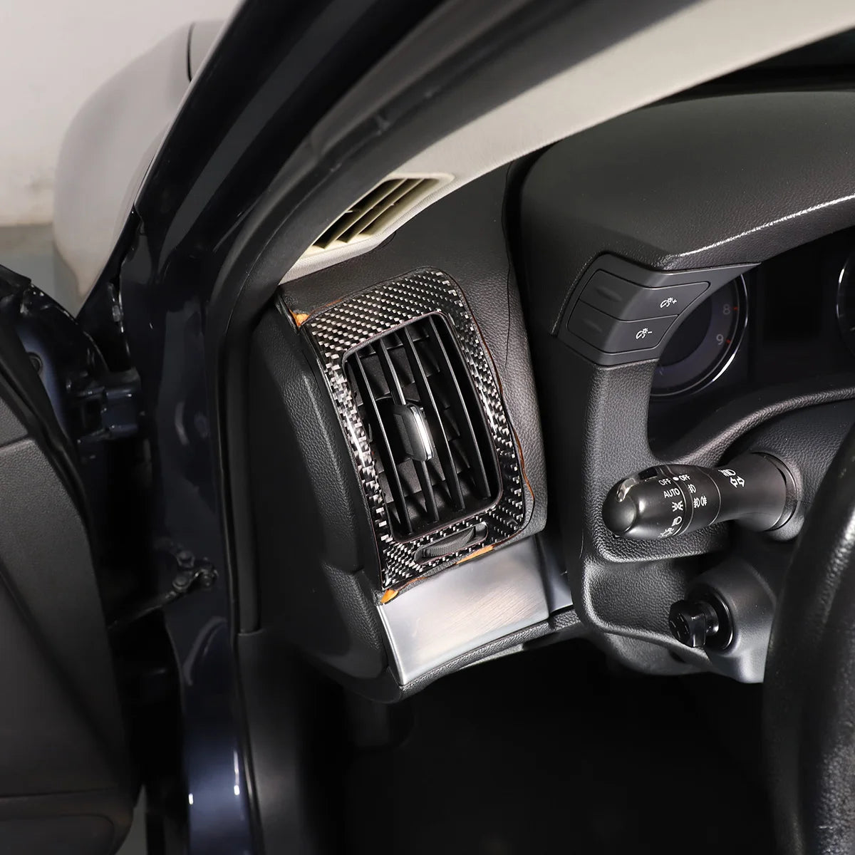 Infiniti G35 G35 – Center Console