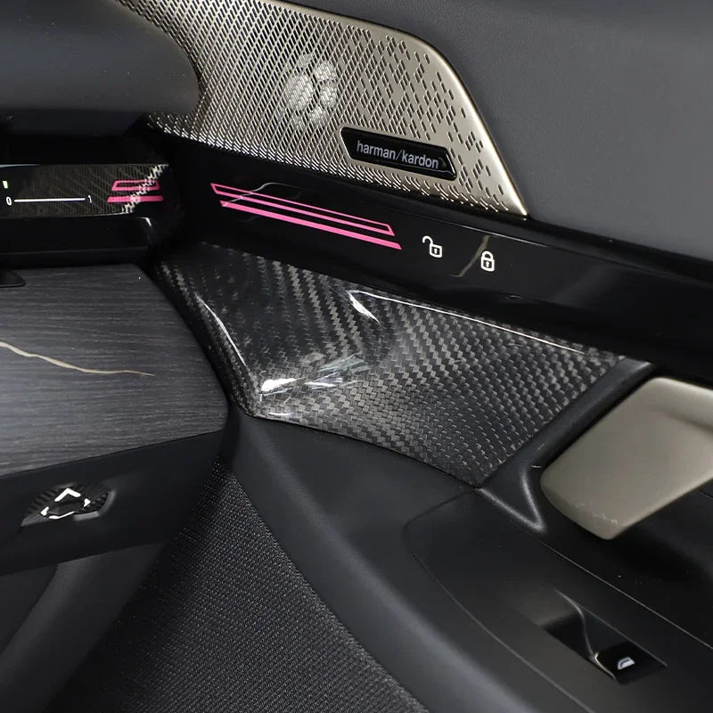 BMW 5 Series G60 – Center Console